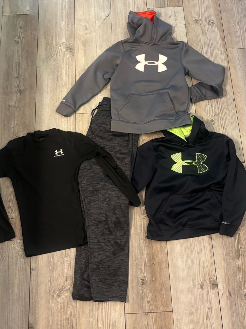 Under Armour Youth Medium Lot. Joggers, Hooded Sweatshirts, Dri Fit Long Sleeve